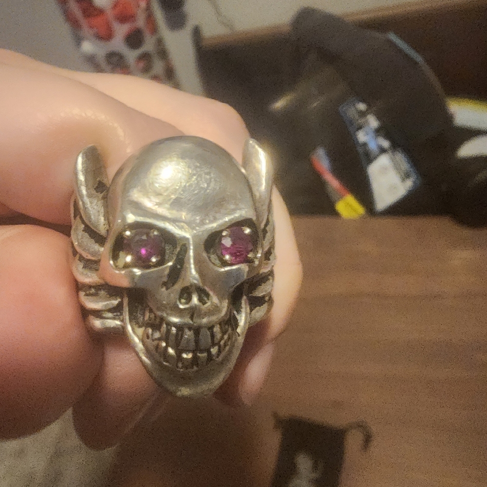 One of a kind King baby skull winged garnet eye ring - Picture 2 of 5